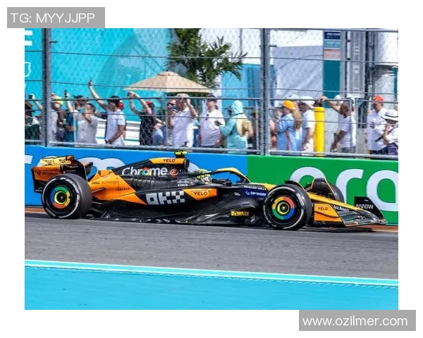 F1赛场激烈对决回顾 赛车传奇再现赛道巅峰瞬间 F1赛场激烈对决回顾 赛车传奇再现赛道巅峰瞬间